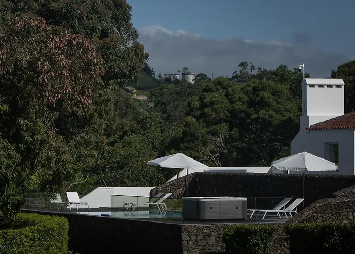 Farma Quinta Dos 10 Ponta Delgada